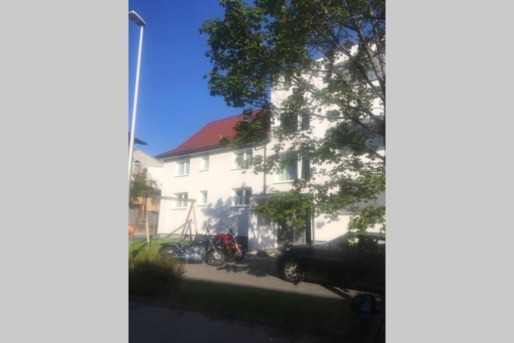Wohnung 2 In Zentraler Lage Im Rheintal Гётцис Экстерьер фото